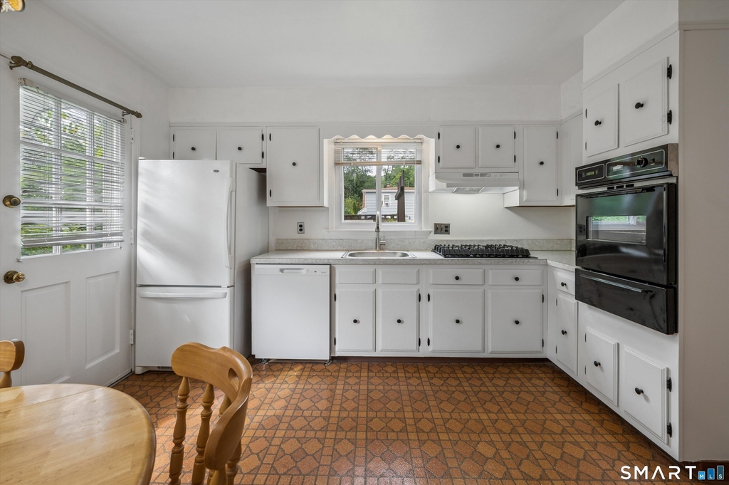 32 Hollow Wood Lane - Photo 5