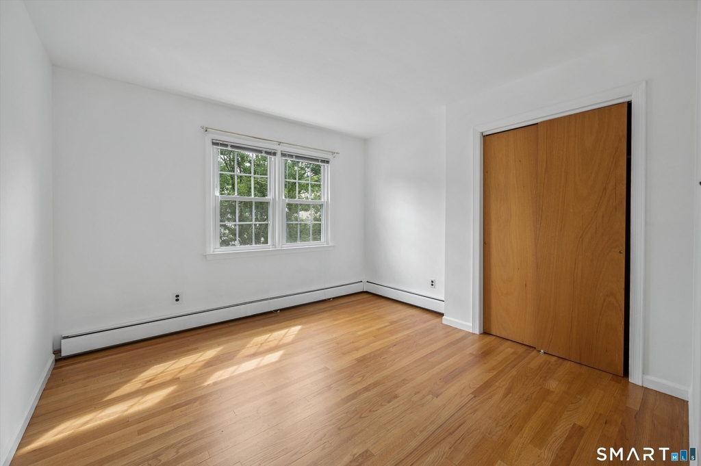 32 Hollow Wood Lane - Photo 24