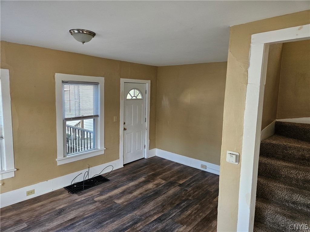 99 Owasco Street - Photo 4