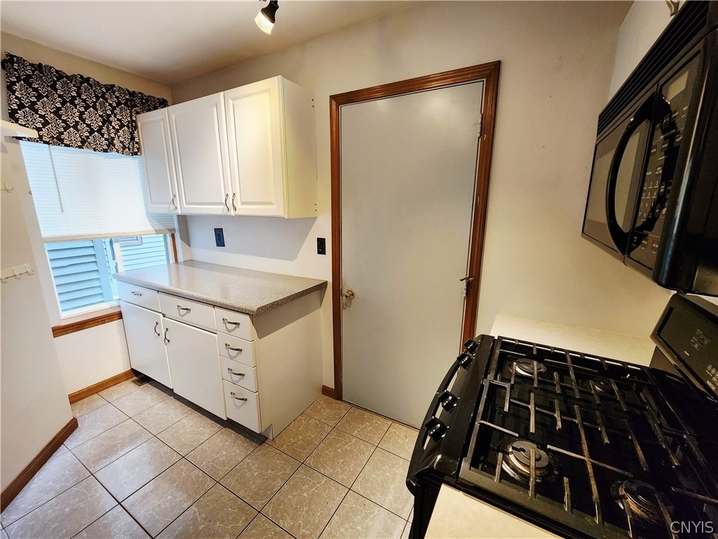 8214 Honeysuckle Drive - Photo 13