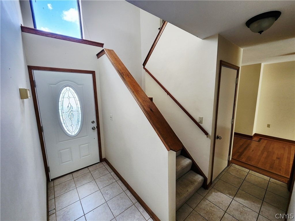 8214 Honeysuckle Drive - Photo 4