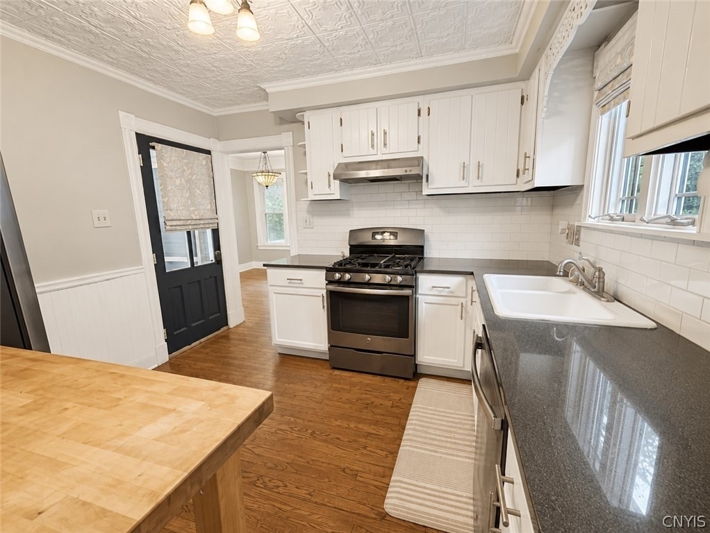 8 Fountain Street - Photo 16