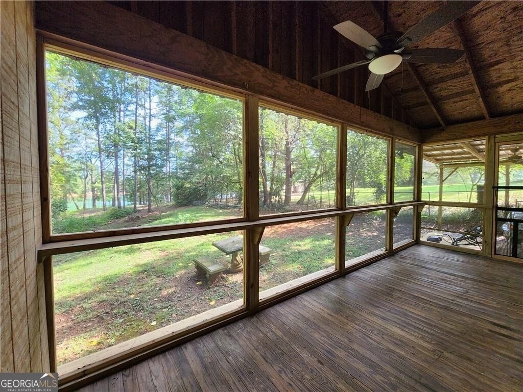 1071 Powderbag Creek Road - Photo 4