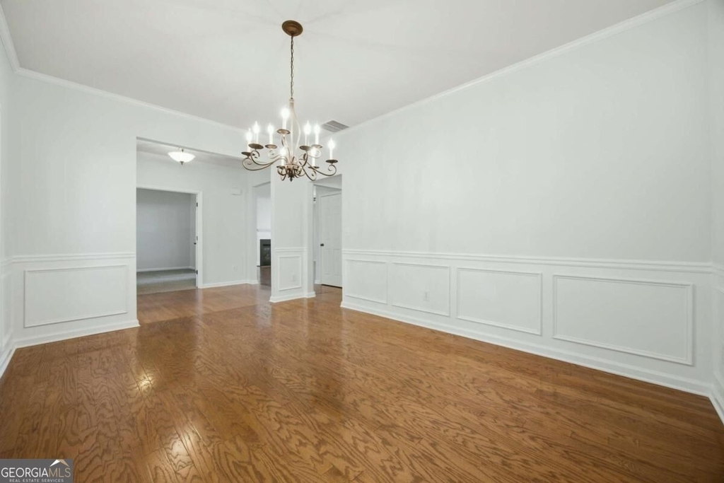 1851 Brighton Boulevard Se - Photo 4