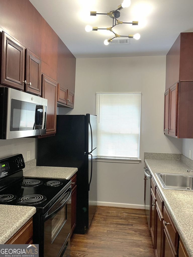 994 Sims Street - Photo 6