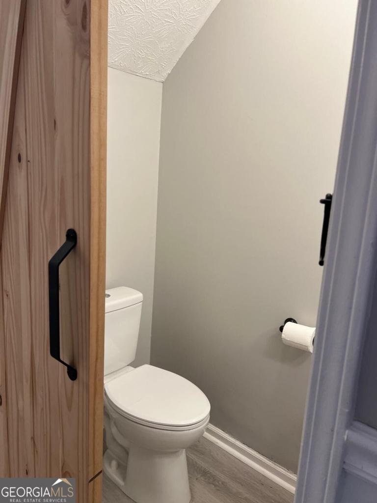 591 Wedgewood Drive - Photo 3