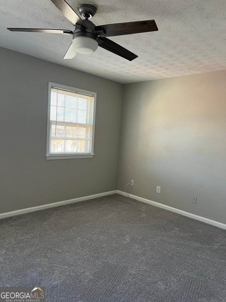 591 Wedgewood Drive - Photo 4