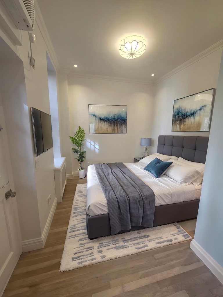 245 East 62nd Street - Photo 3