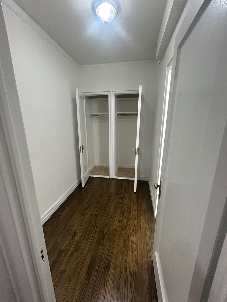 Inwood - Photo 1