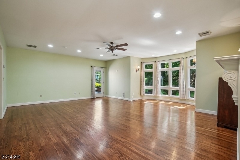 120 Silver Spring Rd - Photo 16