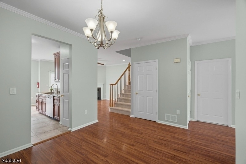 13 Reins Ct - Photo 2