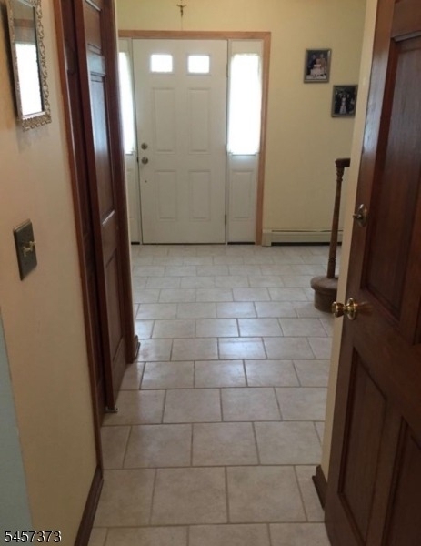 10 Lauren Ct - Photo 3
