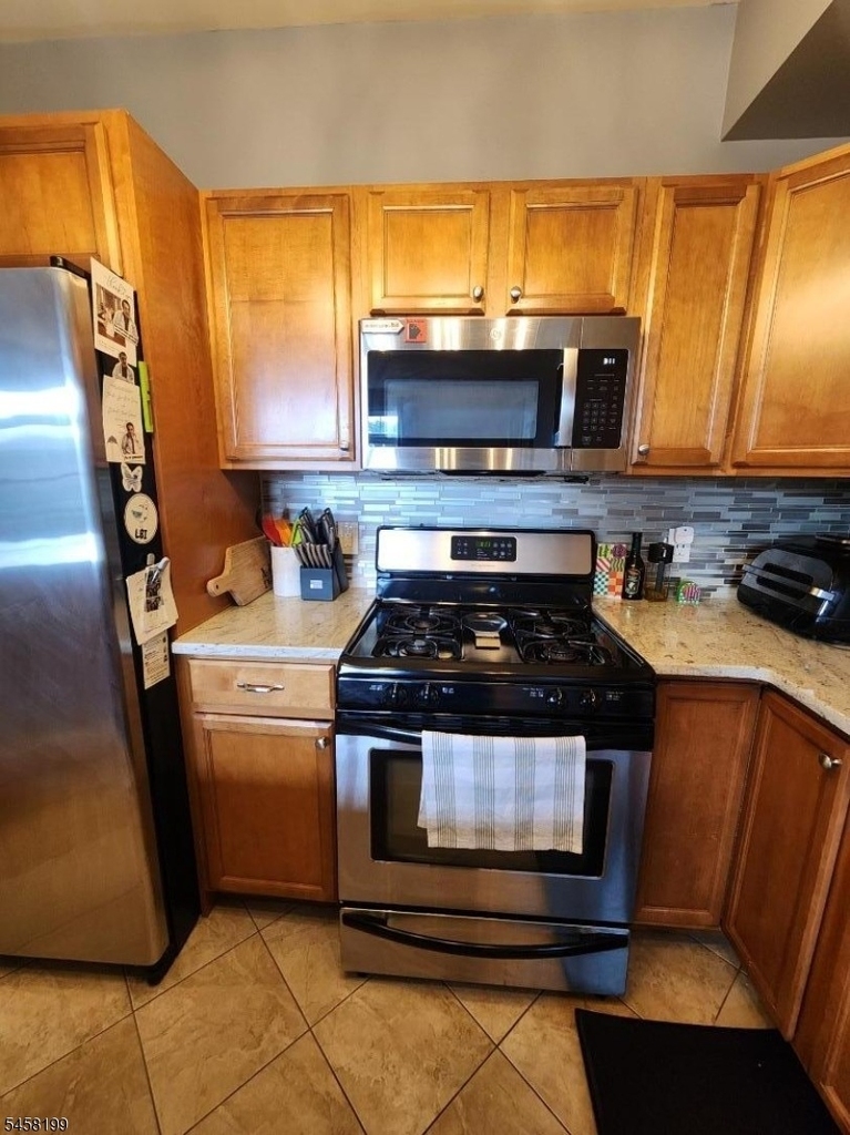 1677 Springfield Ave-8 - Photo 6