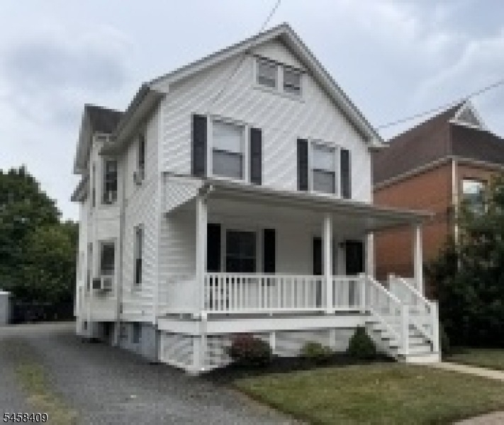 27 Somerset St - Photo 0