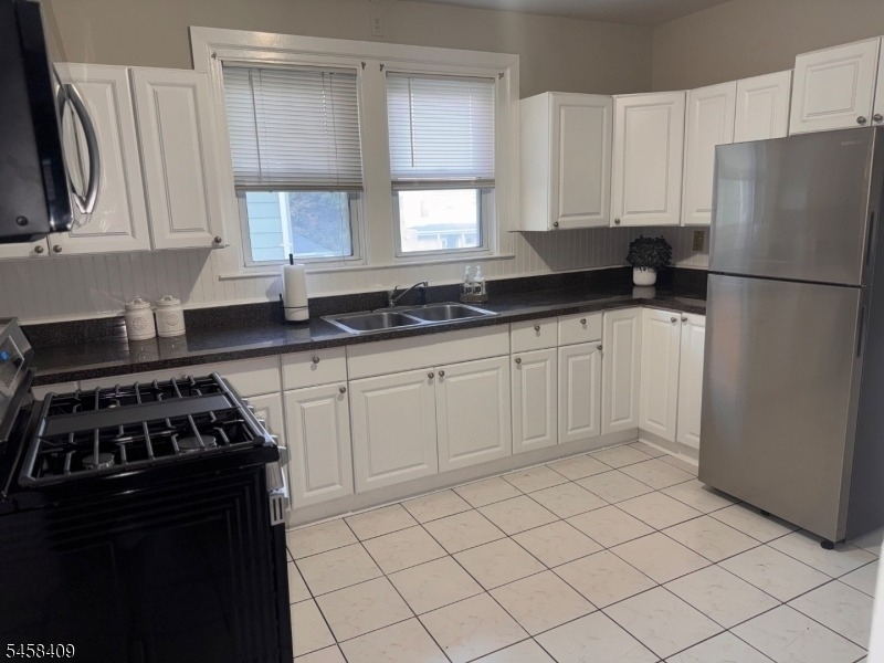 27 Somerset St - Photo 8