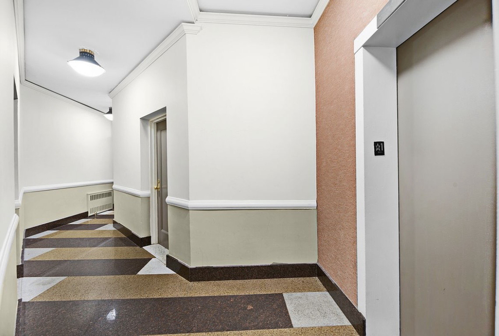  East 25th Street - Photo 4