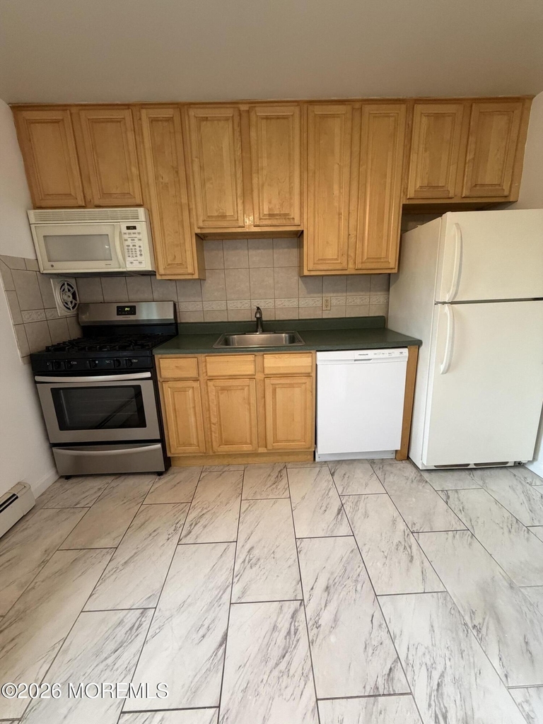 364 Westwood Avenue - Photo 2