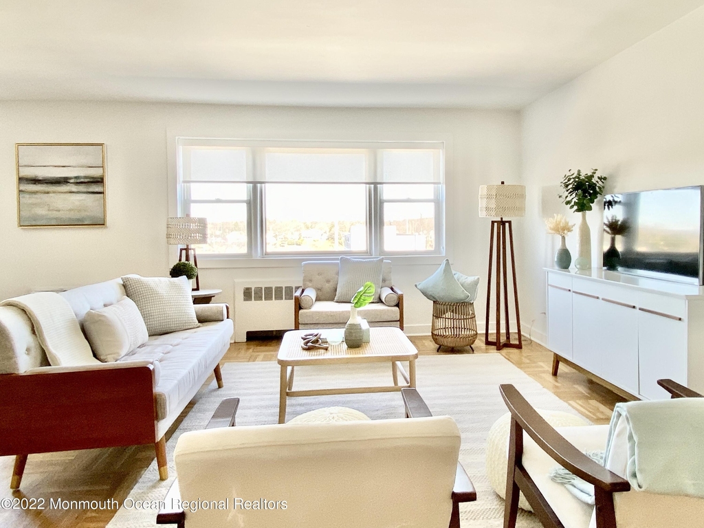 122 Bodman Place - Photo 14