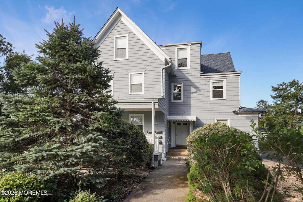 62 Ocean Boulevard - Photo 0