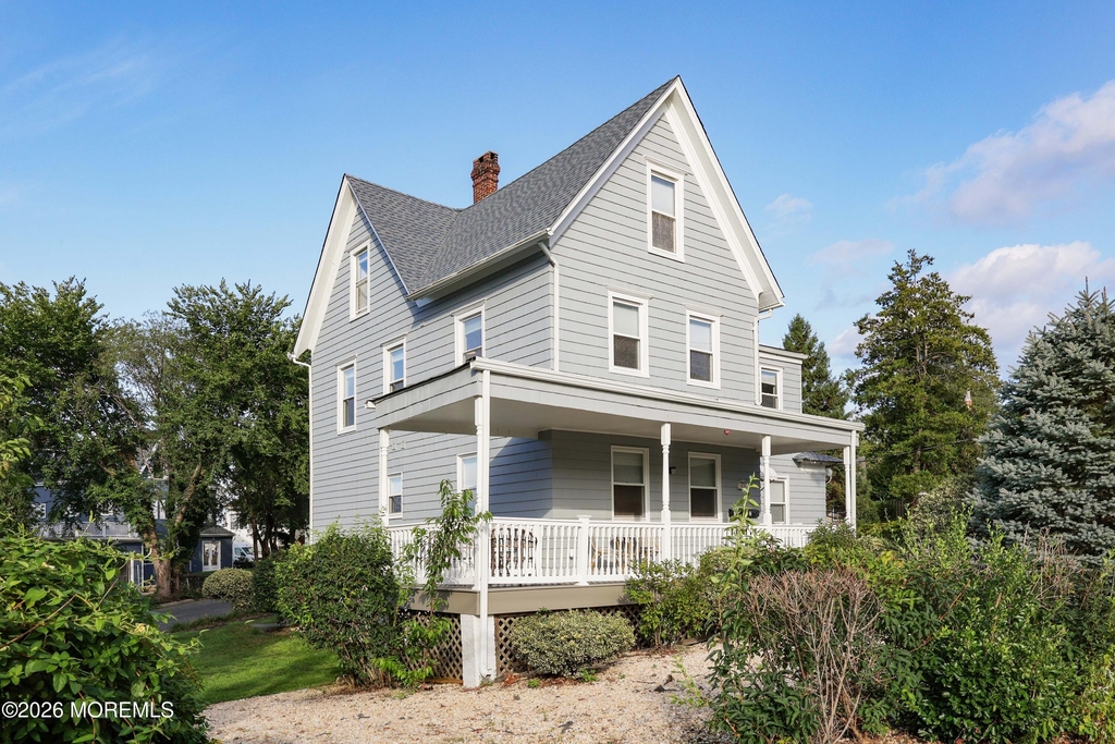 62 Ocean Boulevard - Photo 1