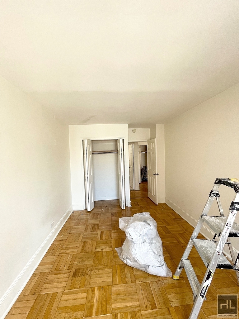 East 79th Street - Photo 1