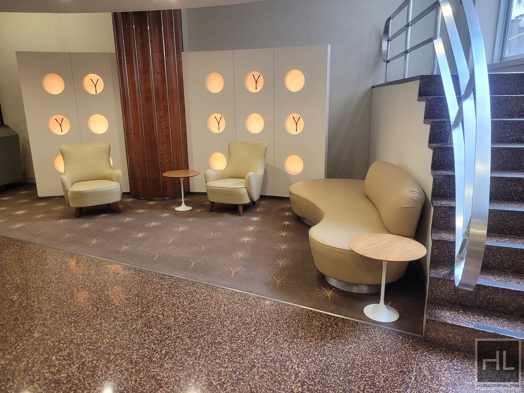 East 79th Street - Photo 14