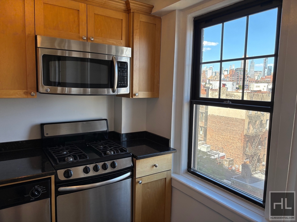 Christopher Street - Photo 1