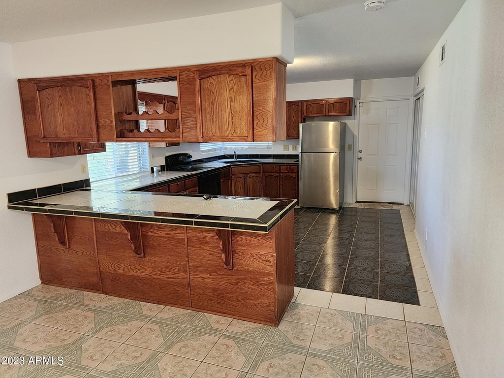 802 N Alzora Way - Photo 11