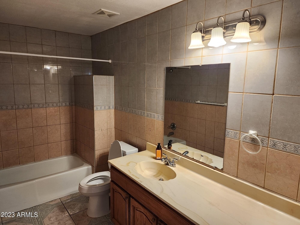 802 N Alzora Way - Photo 8