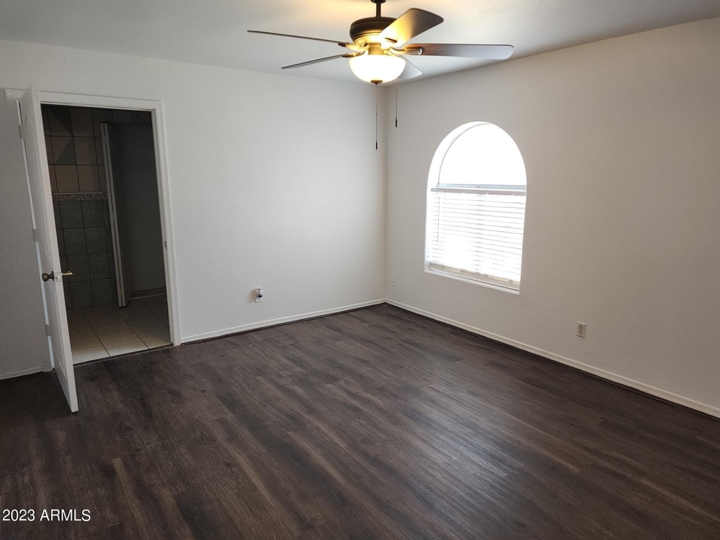 802 N Alzora Way - Photo 27