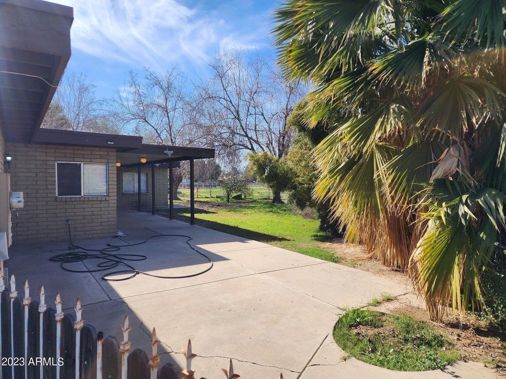 802 N Alzora Way - Photo 14