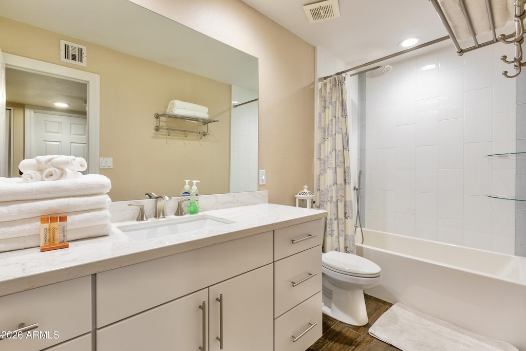 8249 E Redwing Road - Photo 18