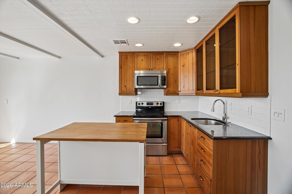 3012 N 32nd Street - Photo 7