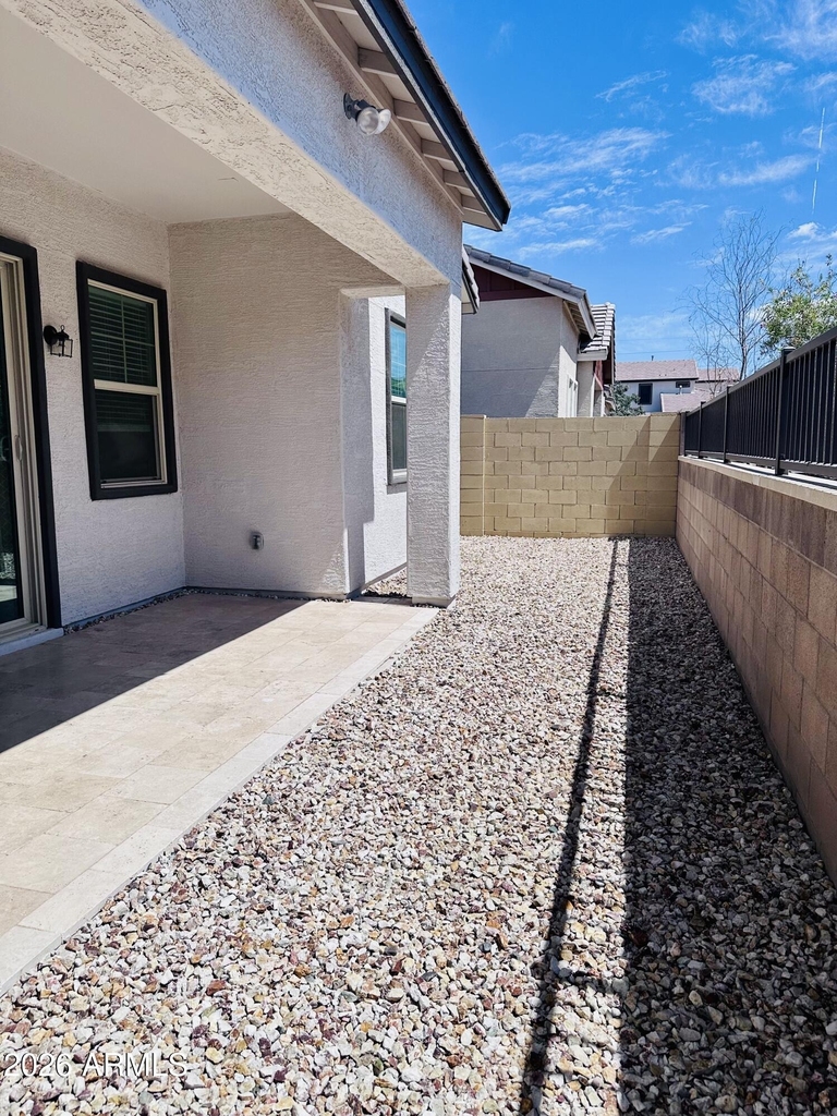 1935 E Wisteria Drive - Photo 46