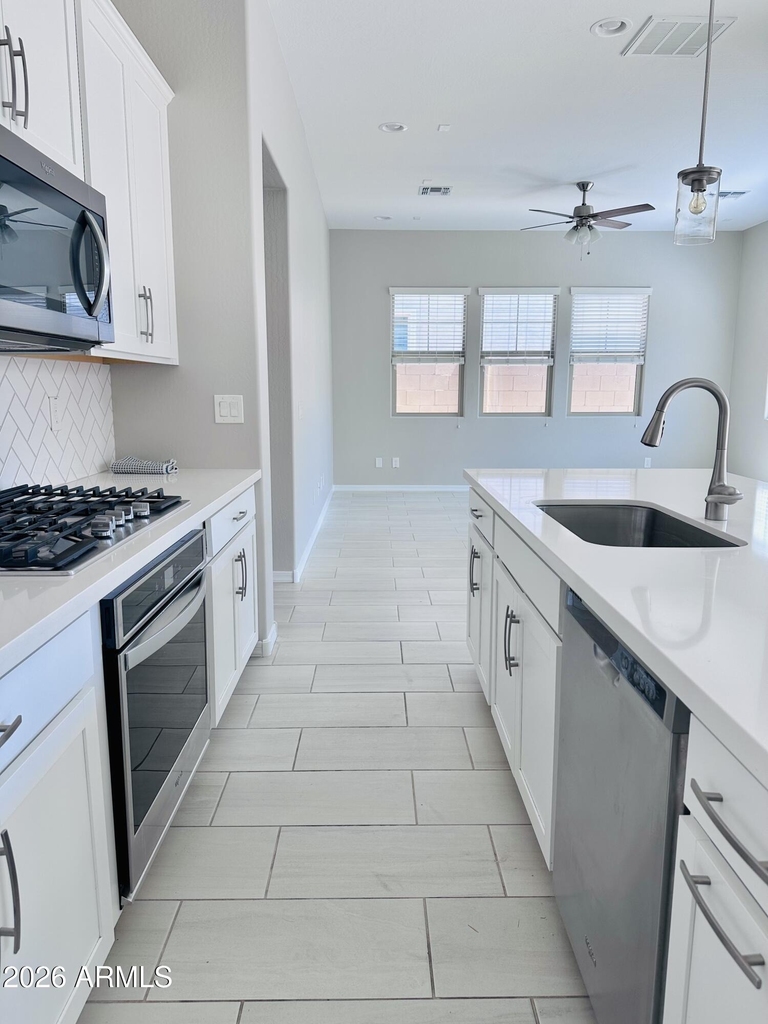 1935 E Wisteria Drive - Photo 23