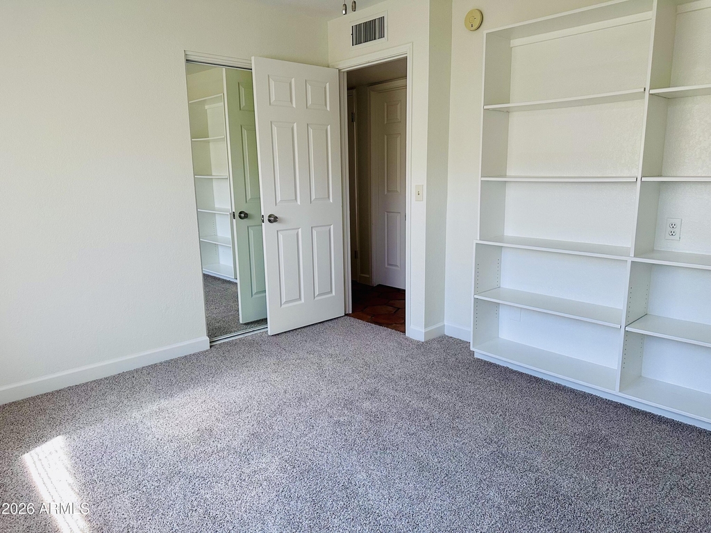 1042 W Devonshire Street - Photo 30