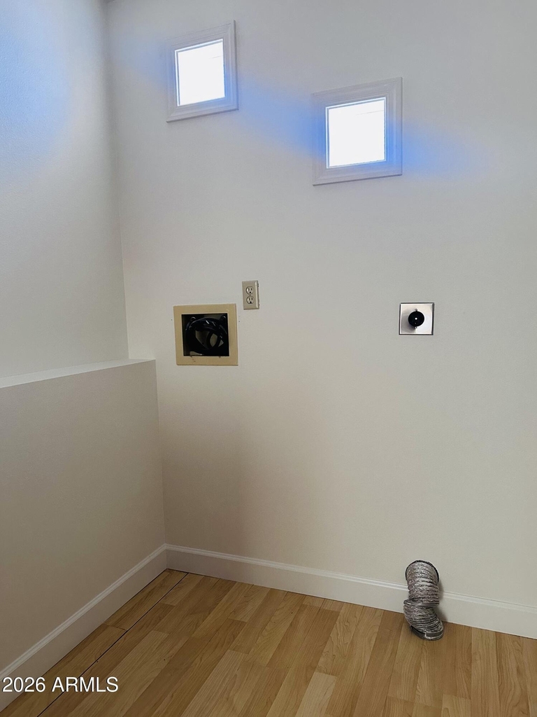 1042 W Devonshire Street - Photo 11