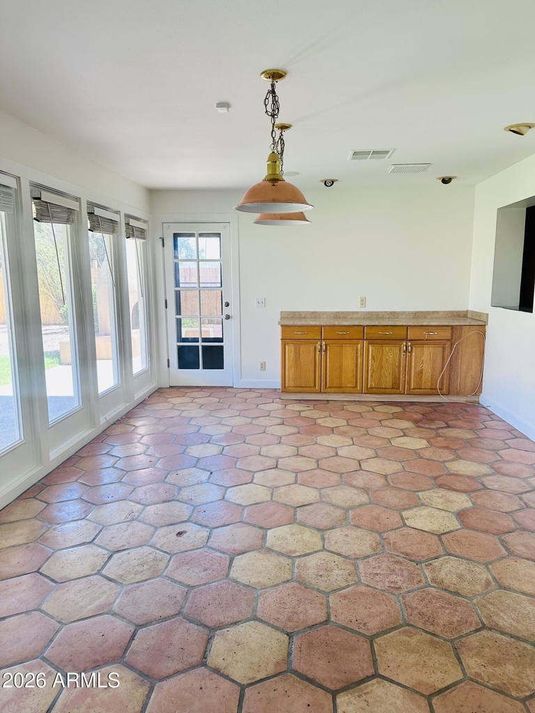 1042 W Devonshire Street - Photo 24