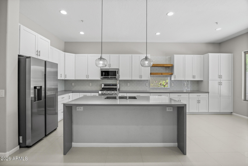 16861 N 106th Way - Photo 6