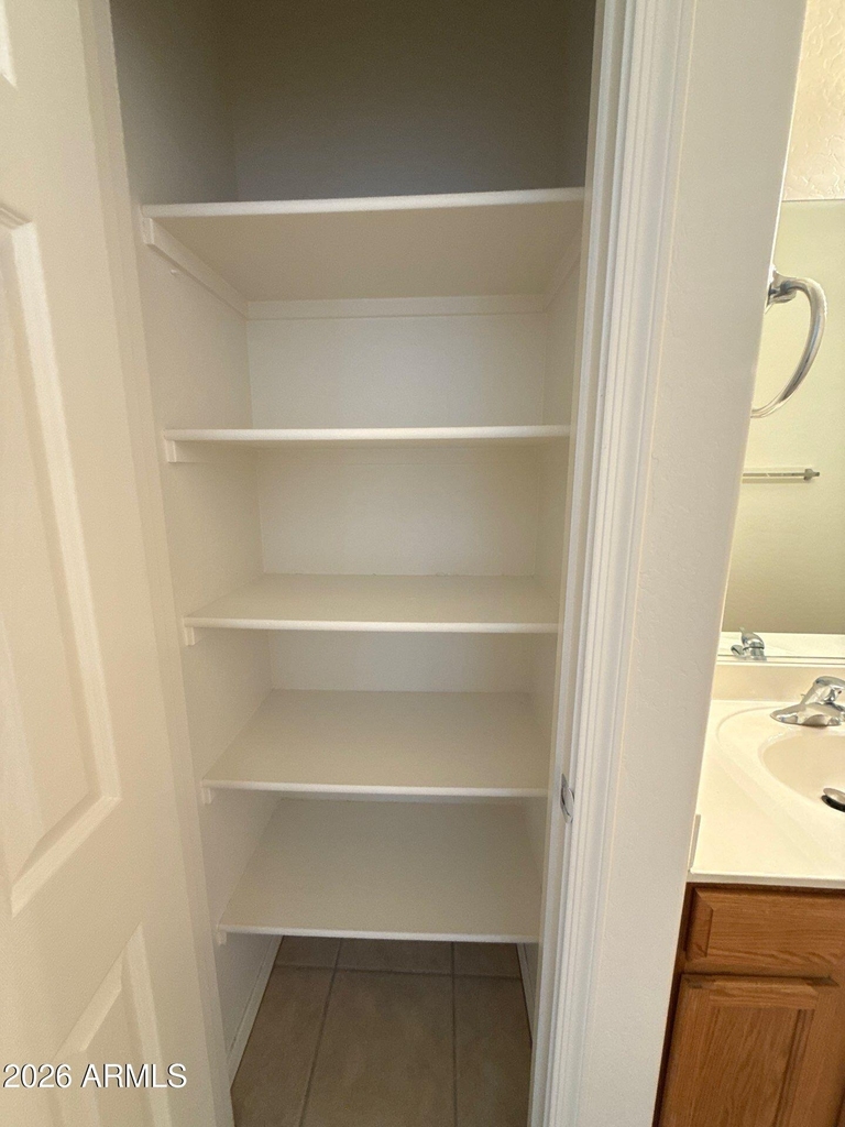 8858 W Hilton Avenue - Photo 16