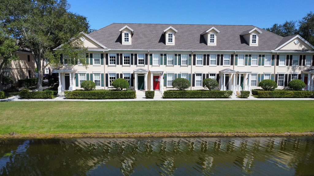 134 Wentworth Court - Photo 0