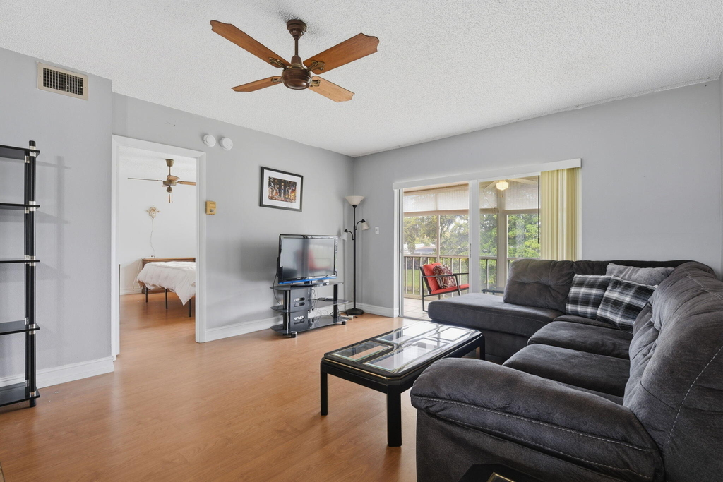 7505 Nw 5th Place - Photo 3