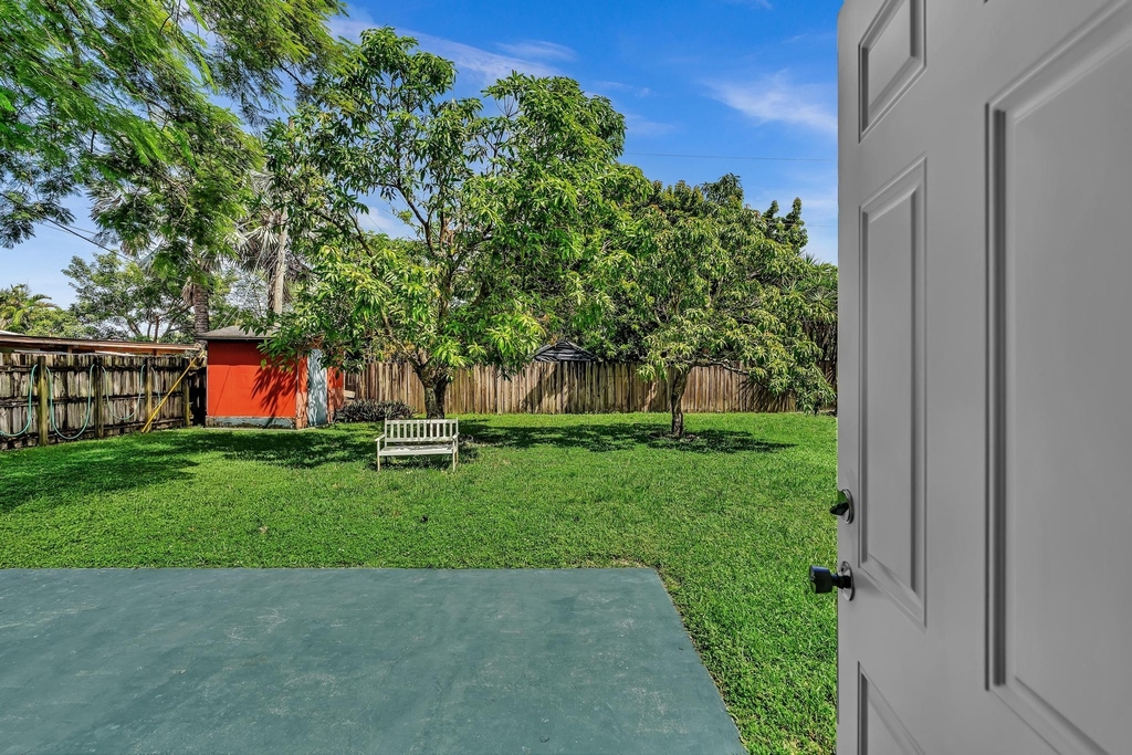 6143 Nw 22nd Street - Photo 26