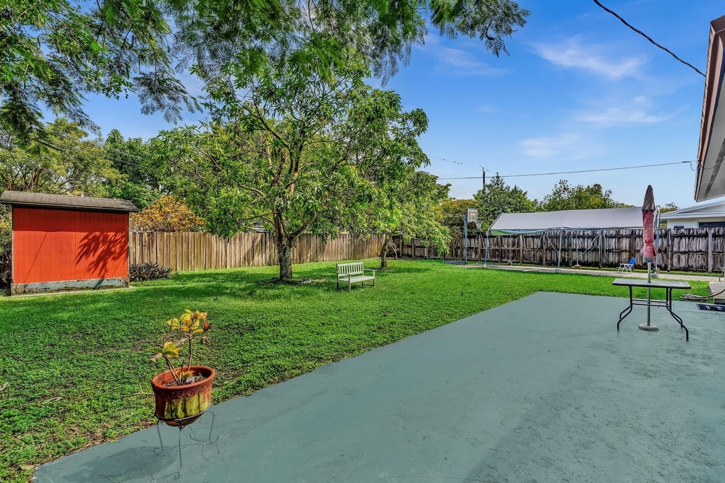 6143 Nw 22nd Street - Photo 27