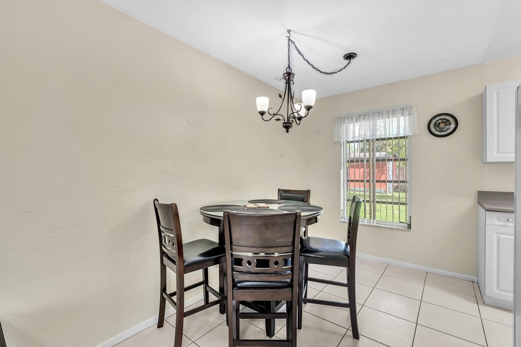 6143 Nw 22nd Street - Photo 9