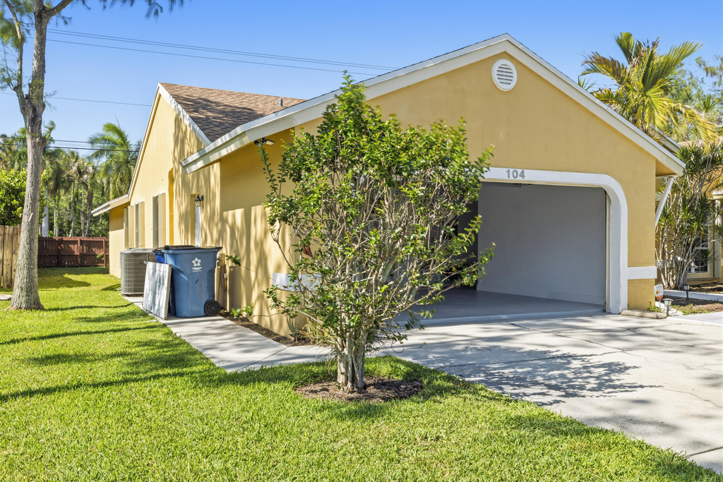 104 Oxford Court - Photo 4