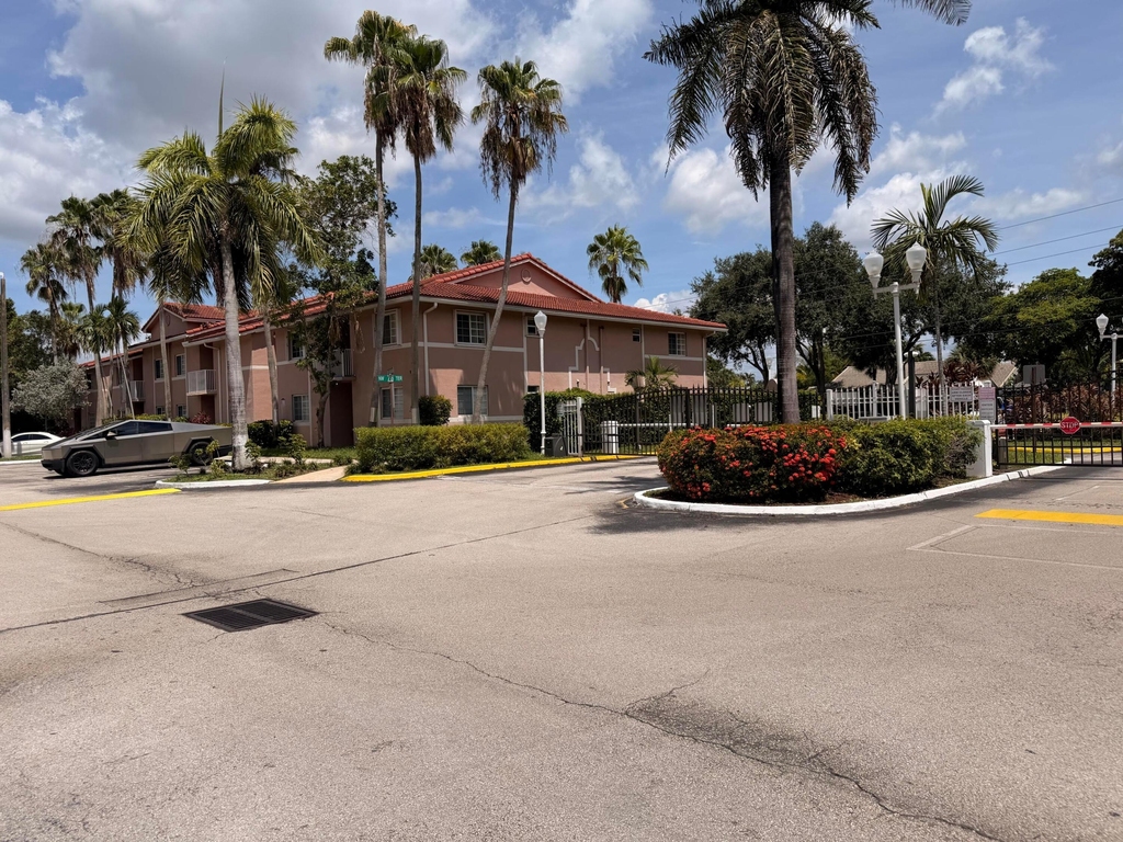 3271 Sabal Palm Manor - Photo 11