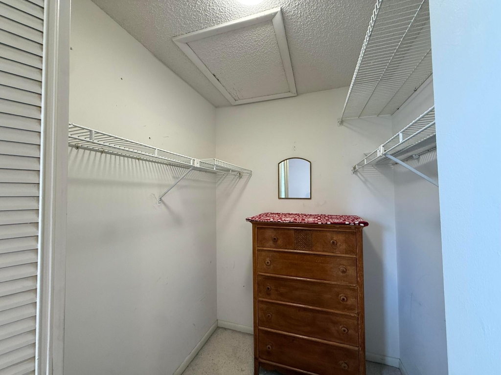 304 Knotty Pine Circle - Photo 24