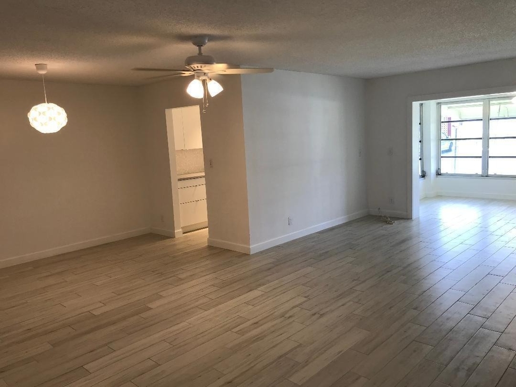 1387 High Point Way Nw - Photo 1