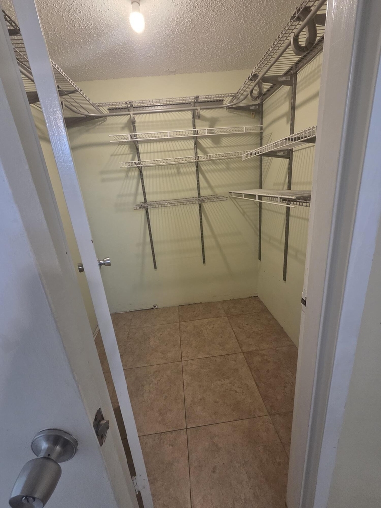 8419 Forest Hills Drive - Photo 8